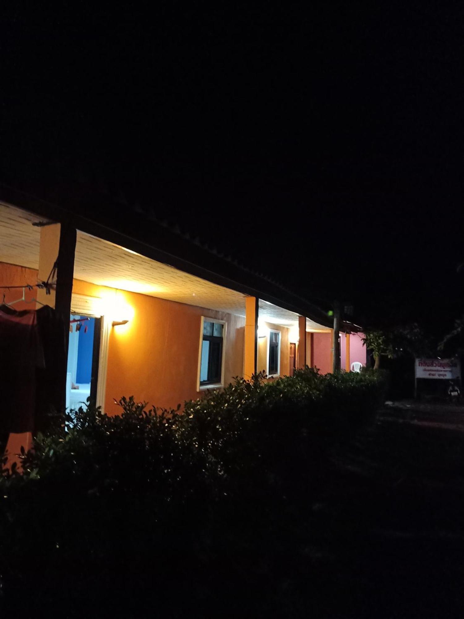 Prukrom Lanta Guesthouse Ko Lanta Oda fotoğraf