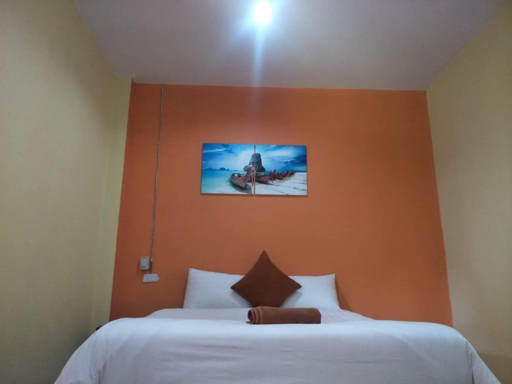 Prukrom Lanta Guesthouse Ko Lanta Oda fotoğraf